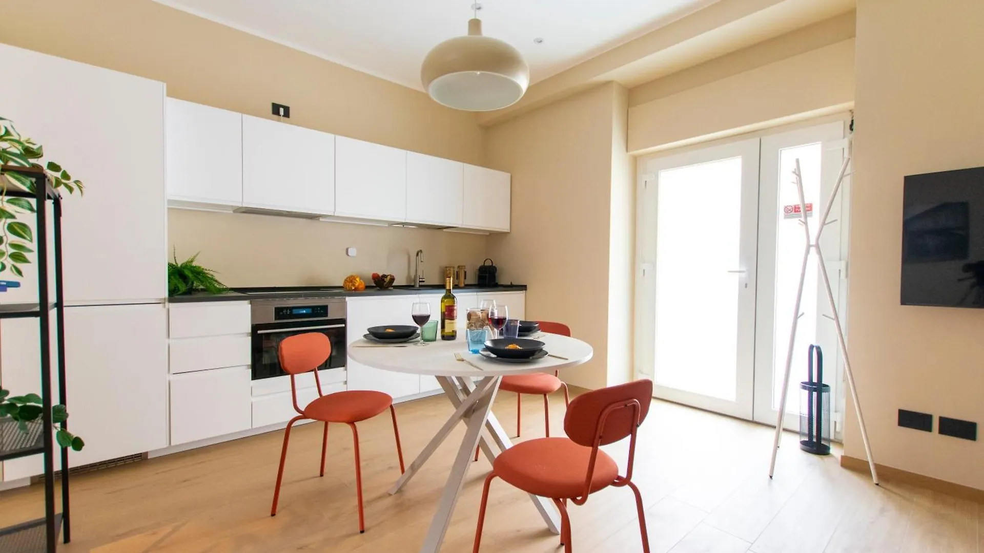 Apartament Ihost Luxury-Free Parking- Plana 2 Mediolan 0*,  Włochy