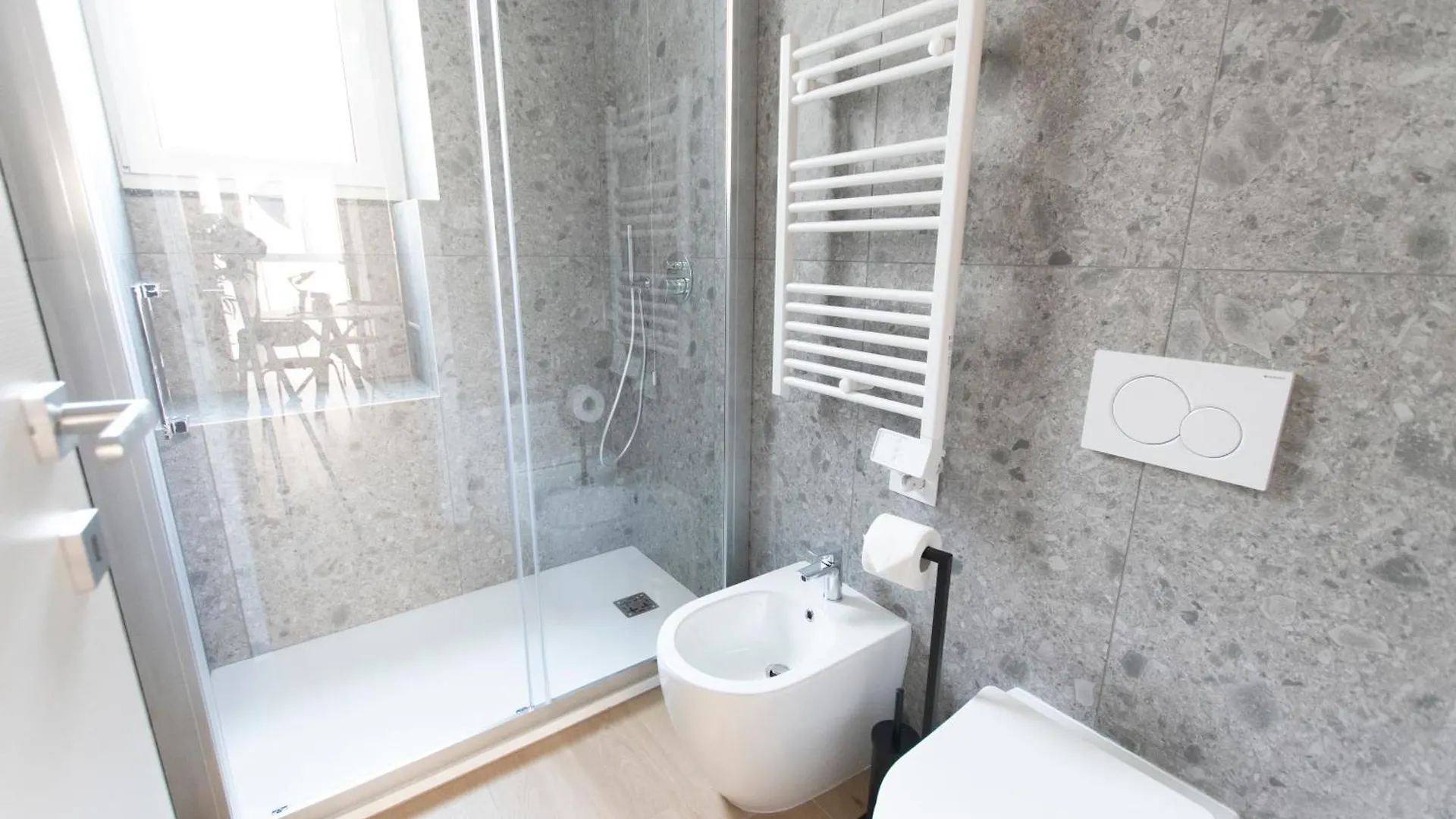 Apartament Ihost Luxury-Free Parking- Plana 2 Mediolan 0*,