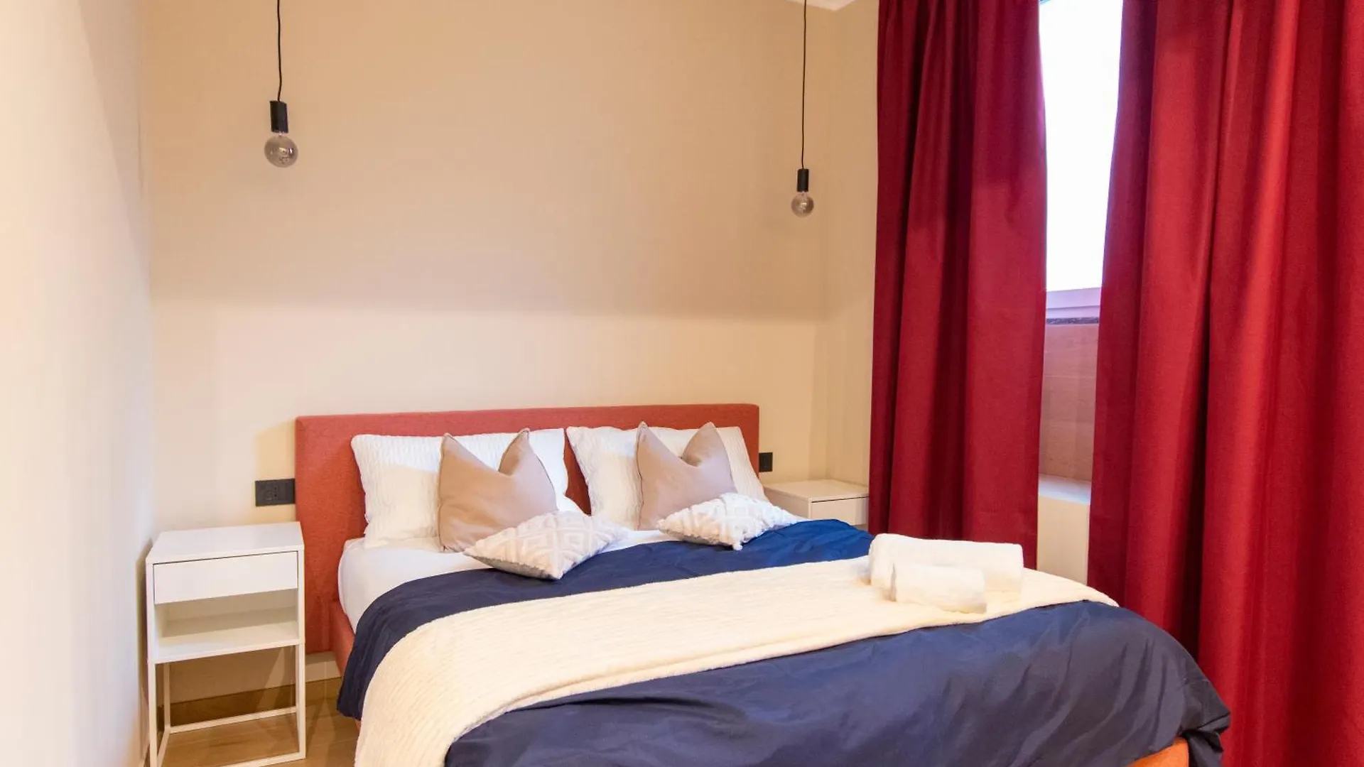 Apartament Ihost Luxury-Free Parking- Plana 2 Mediolan