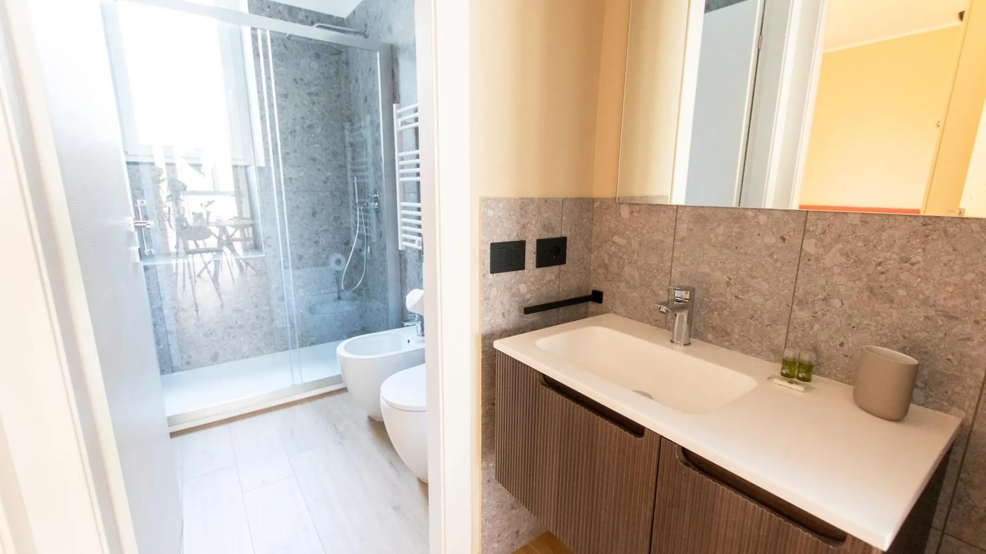 Apartament Ihost Luxury-Free Parking- Plana 2 Mediolan Włochy